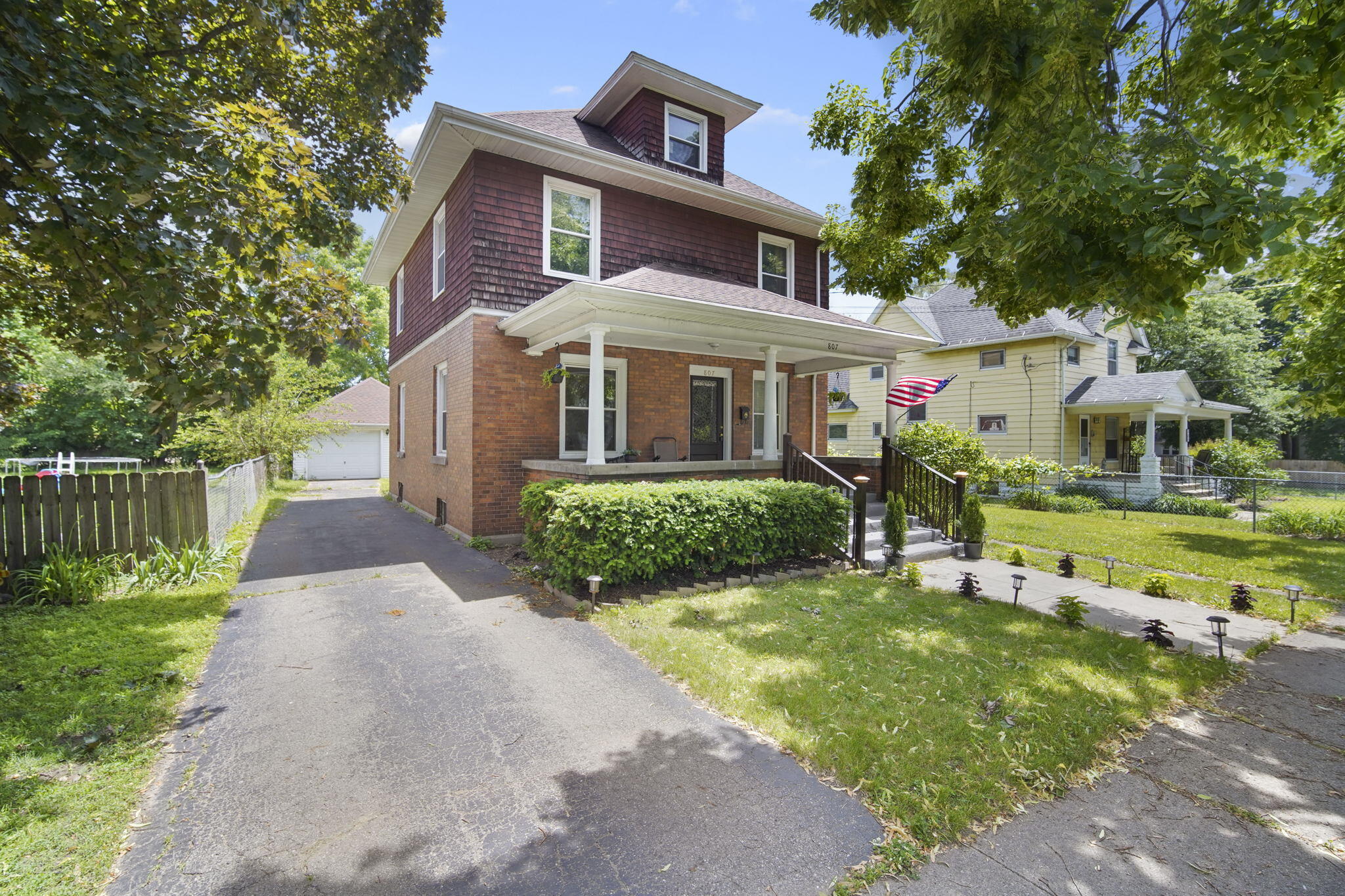 807 Bush Street Jackson, MI 49202 - Photo 1 of 29 web_DSC00857