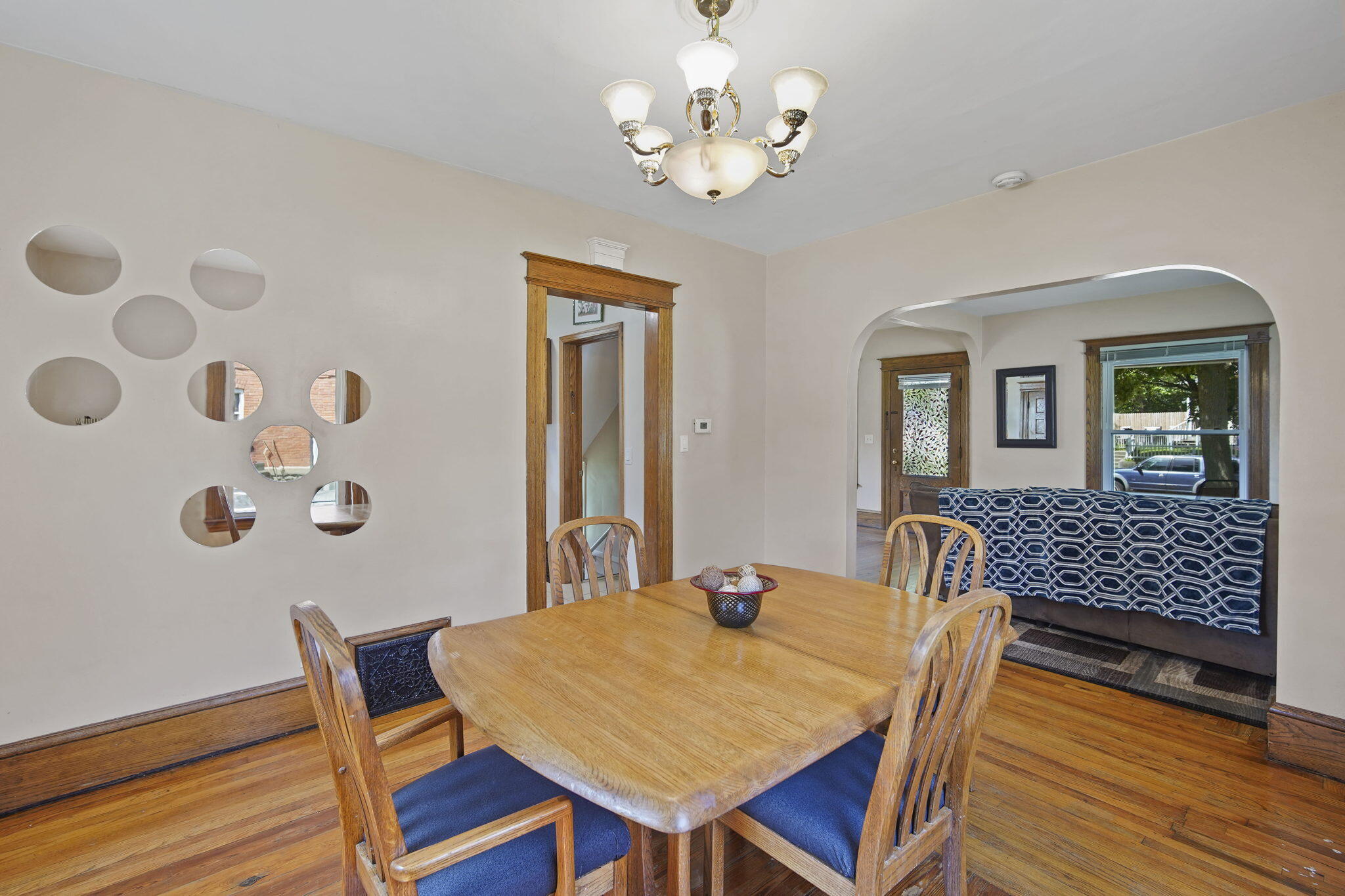 807 Bush Street Jackson, MI 49202 - Photo 6 of 29 web_DSC00723