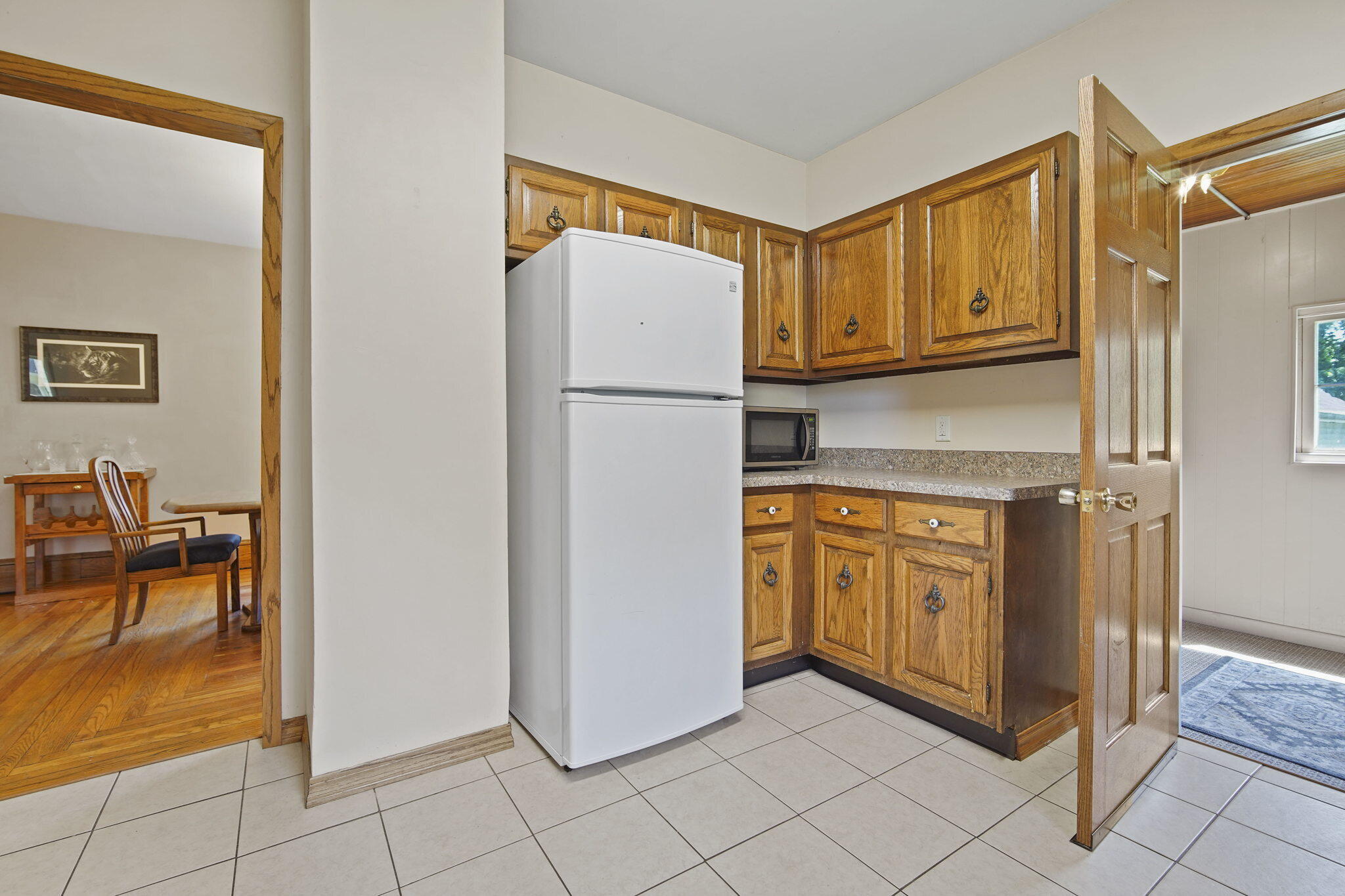 807 Bush Street Jackson, MI 49202 - Photo 9 of 29 web_DSC00741