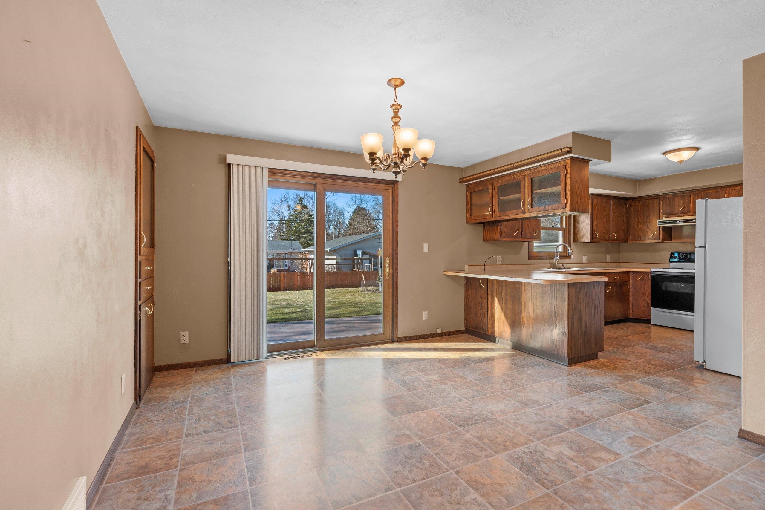 2245 Larkspur Drive Appleton, WI 54915 - Photo 19 of 51