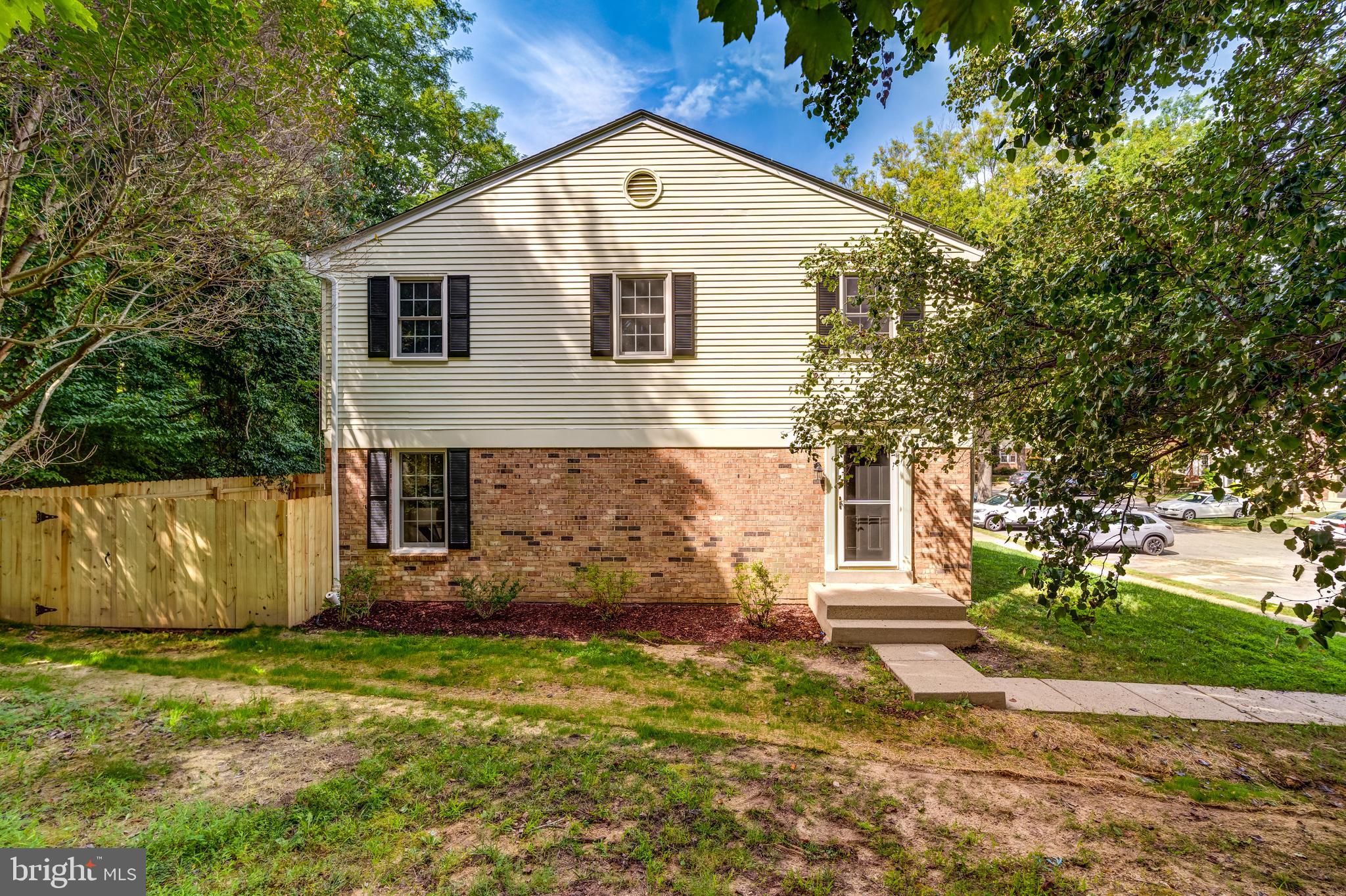 8563 Chester Grove Court Springfield, VA 22153 - Photo 3 of 22