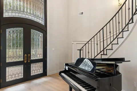 $1,899,000 | 999 Enchanted Oaks Drive, Driftwood, TX 78619