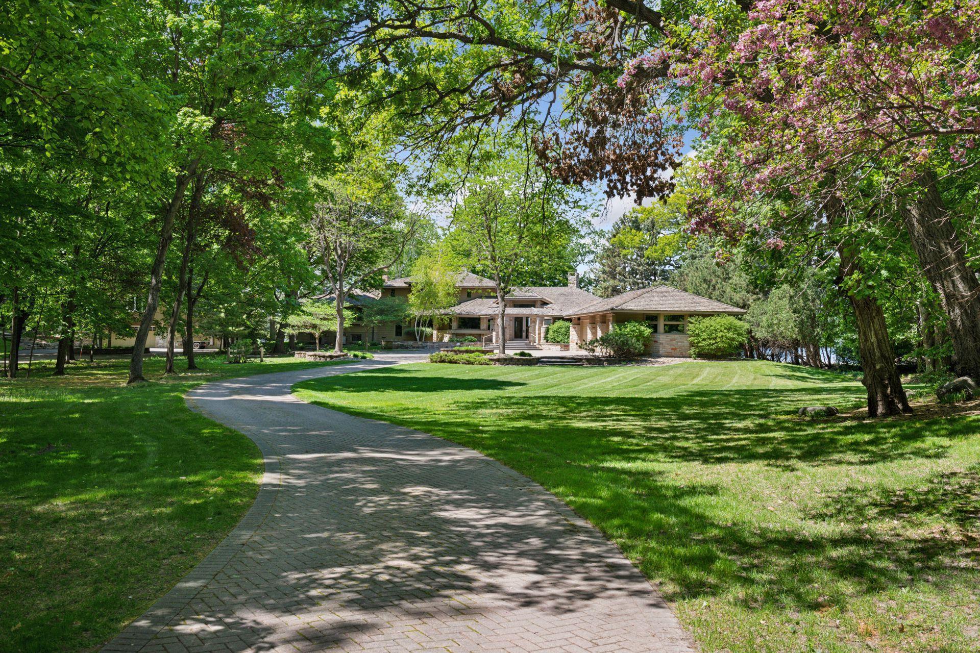 28235 Boulder Circle Excelsior, MN 55331 - Photo 15 of 16