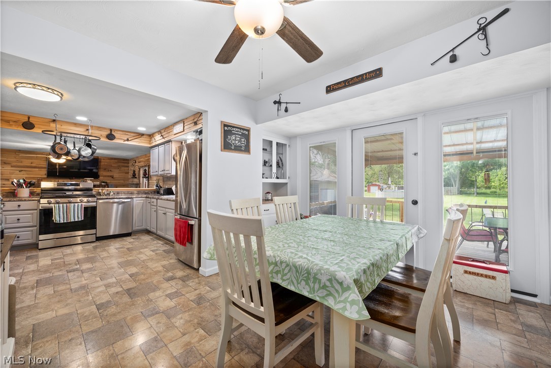 37581 Capel Road Grafton, OH 44044 - Photo 14 of 49