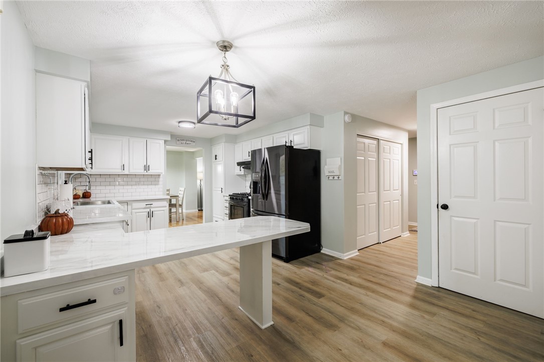 115 Mill Road Greece, NY 14626 - Photo 7 of 32