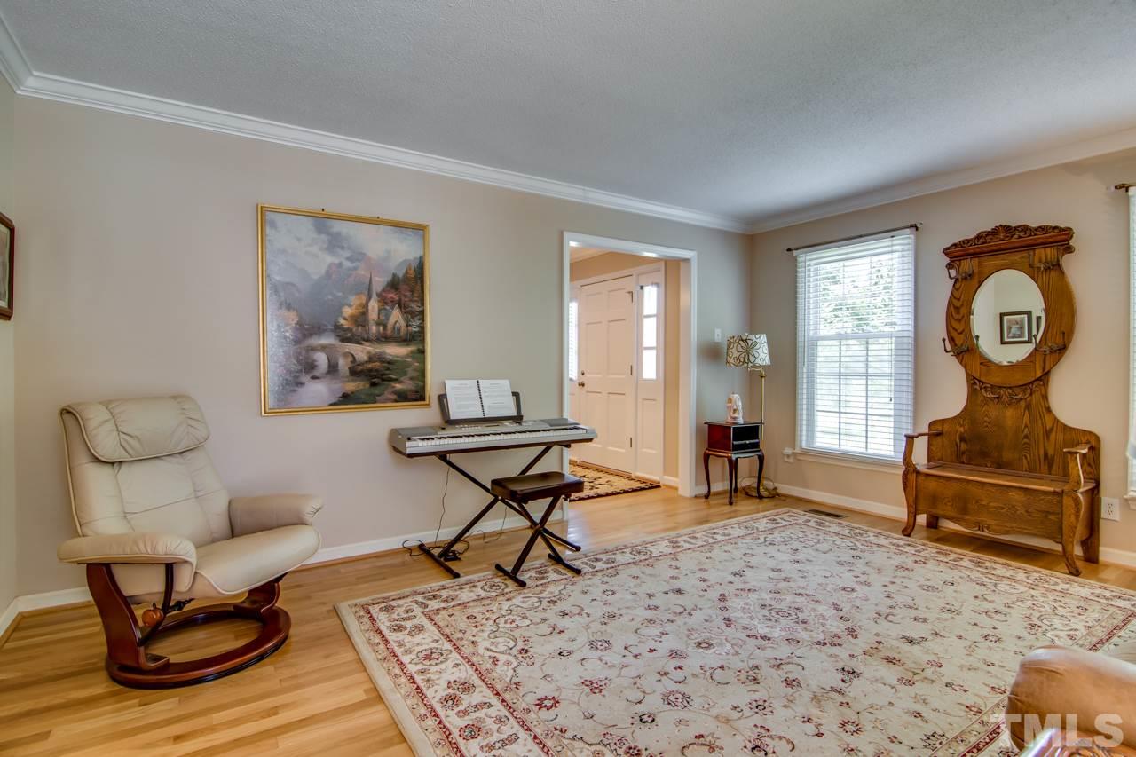 5422 Russell Road Durham, NC 27712 - Photo 4 of 30