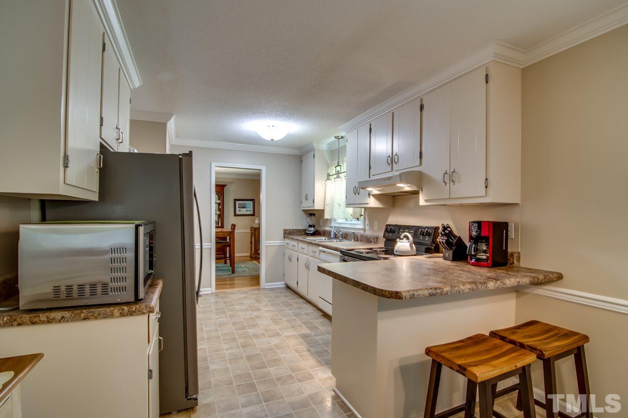 5422 Russell Road Durham, NC 27712 - Photo 9 of 30