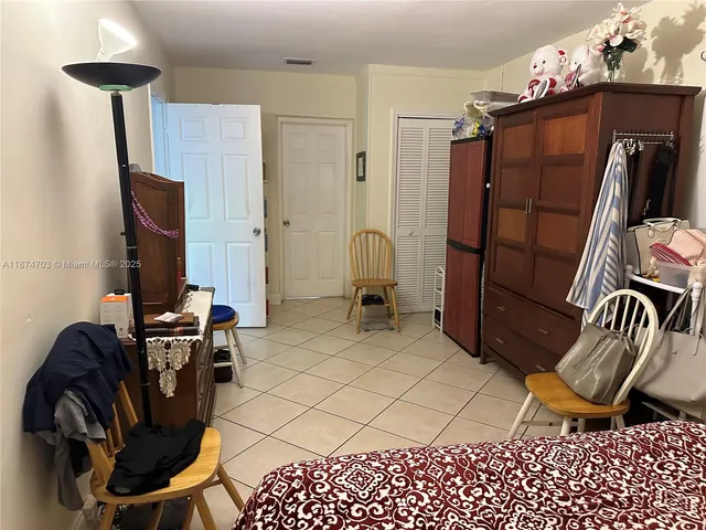 $2,777 | Hollywood Lakes, Hollywood, FL 33020