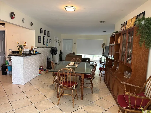 $2,777 | Hollywood Lakes, Hollywood, FL 33020