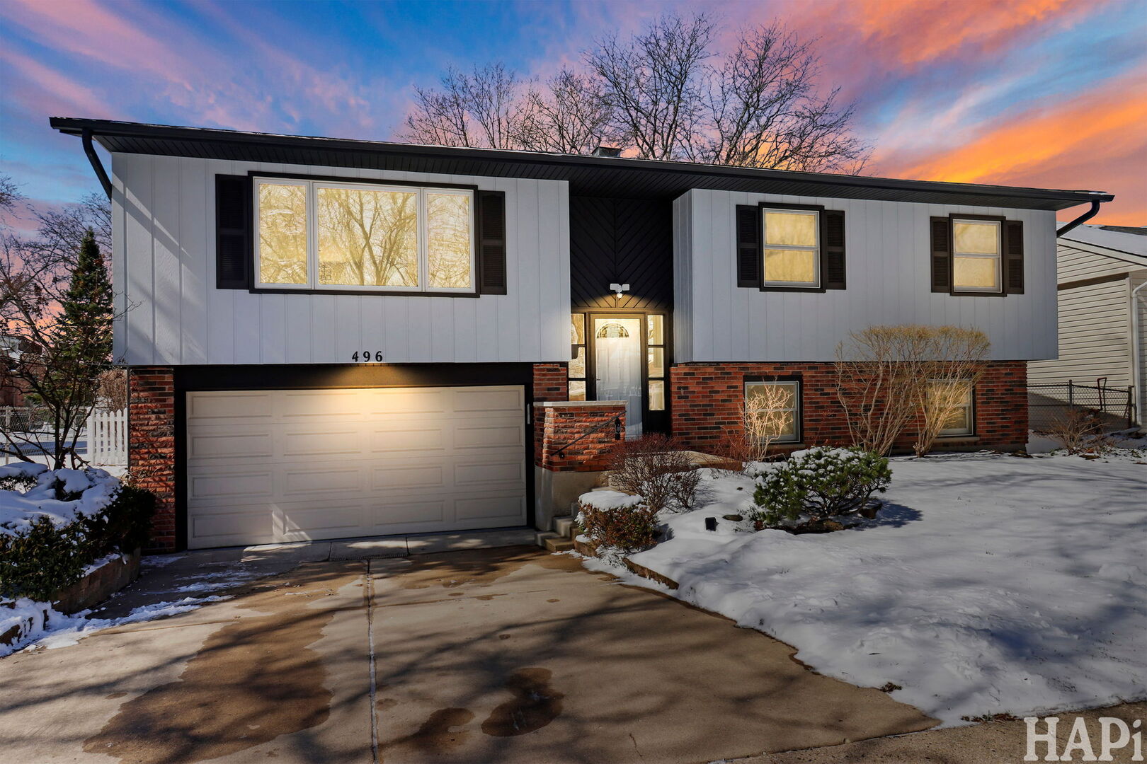 496 Raupp Boulevard Buffalo Grove, IL 60089 - Photo 2 of 33