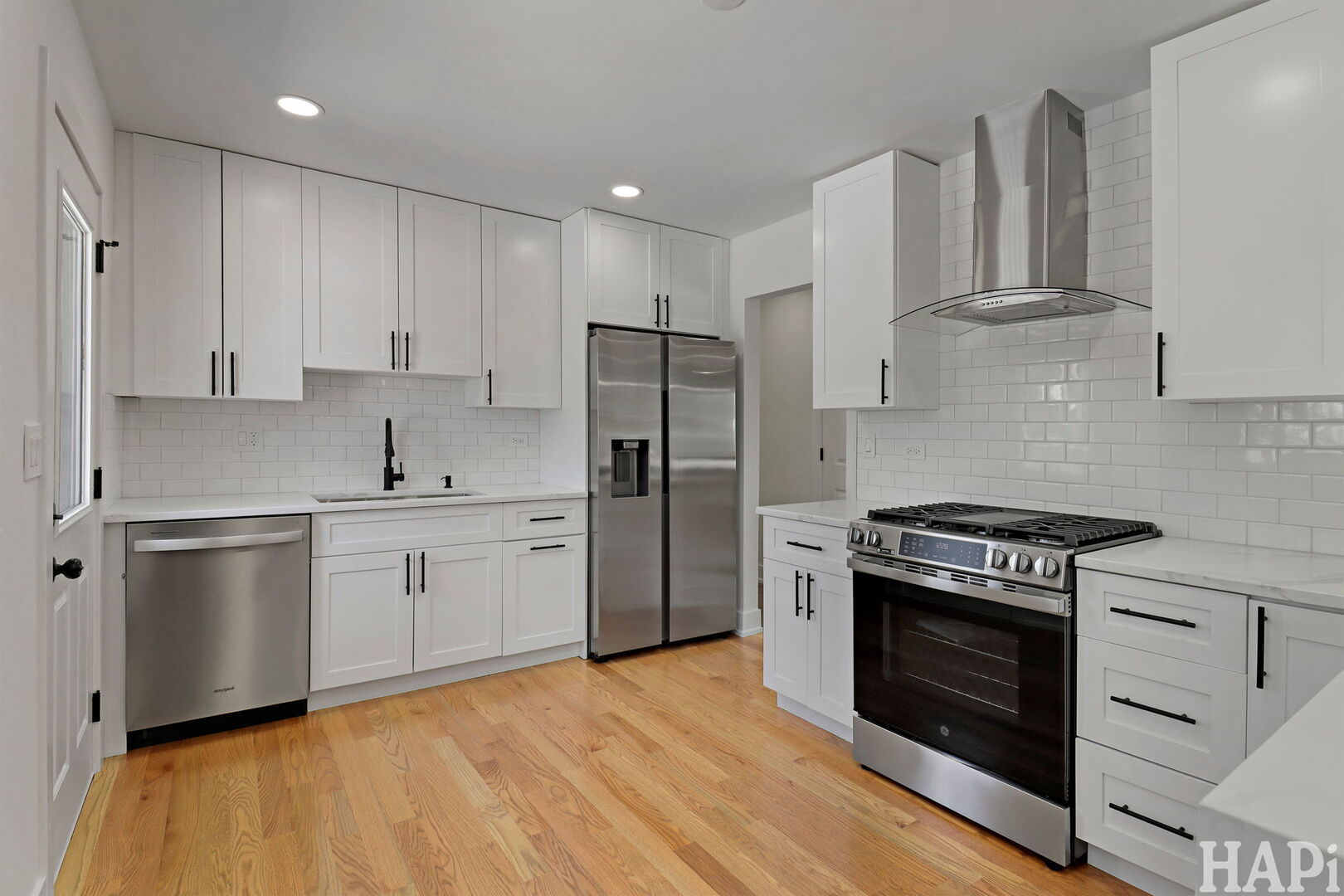 496 Raupp Boulevard Buffalo Grove, IL 60089 - Photo 8 of 33