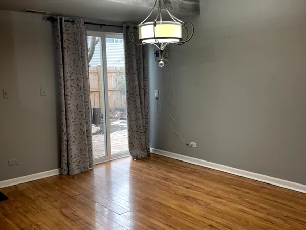 $2,300 | 939 Symphony Drive, Aurora, IL 60504