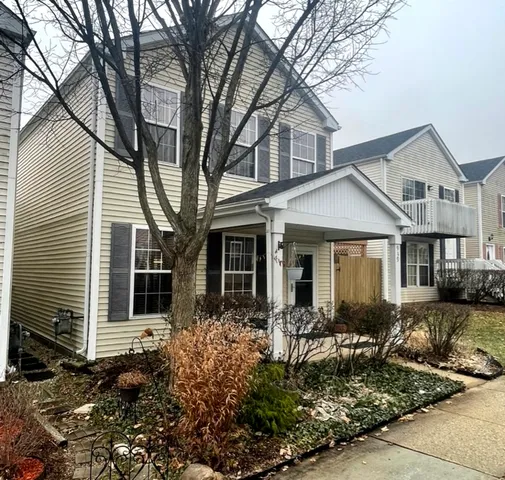 $2,500 | 939 Symphony Drive, Aurora, IL 60504