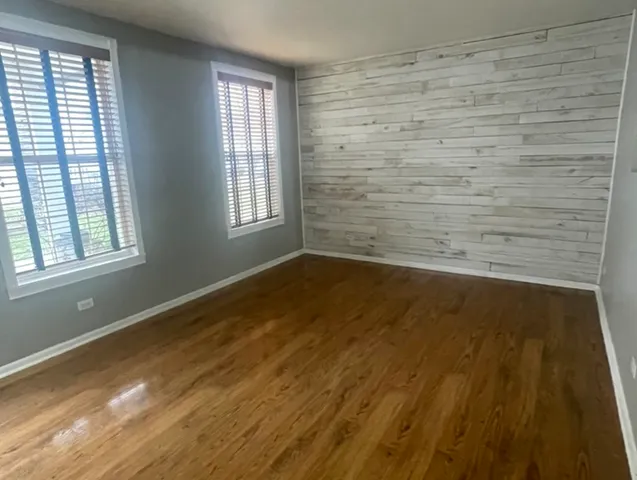 $2,500 | 939 Symphony Drive, Aurora, IL 60504