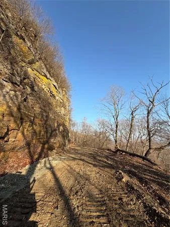 $1,000,000 | 4015 Pike 9140, Louisiana, MO 63353