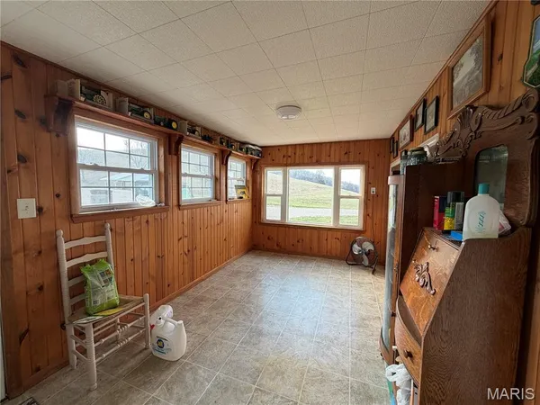 $1,000,000 | 4015 Pike 9140, Louisiana, MO 63353