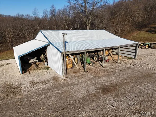 $1,000,000 | 4015 Pike 9140, Louisiana, MO 63353