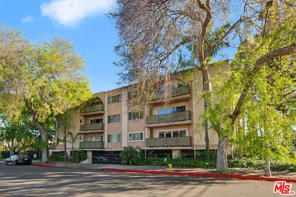$2,995 | 14850 Hesby Street, Unit 203, Sherman Oaks, CA 91403