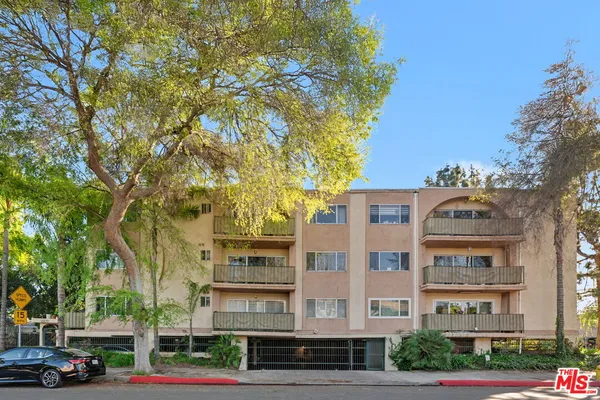$2,995 | 14850 Hesby Street, Unit 203, Sherman Oaks, CA 91403