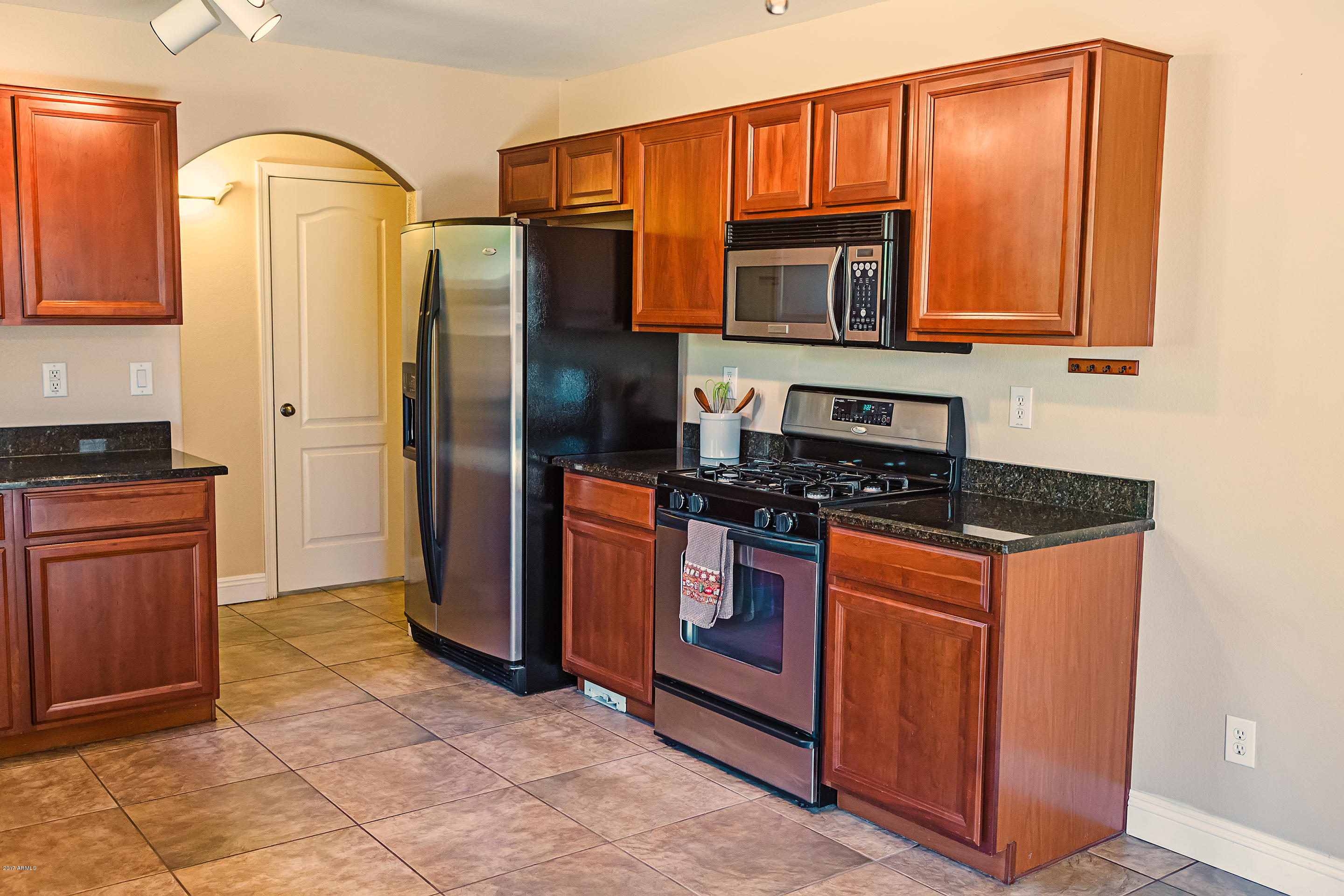 2506 West Red Fox Road Phoenix, AZ 85085 - Photo 13 of 49 ZJ3A1201