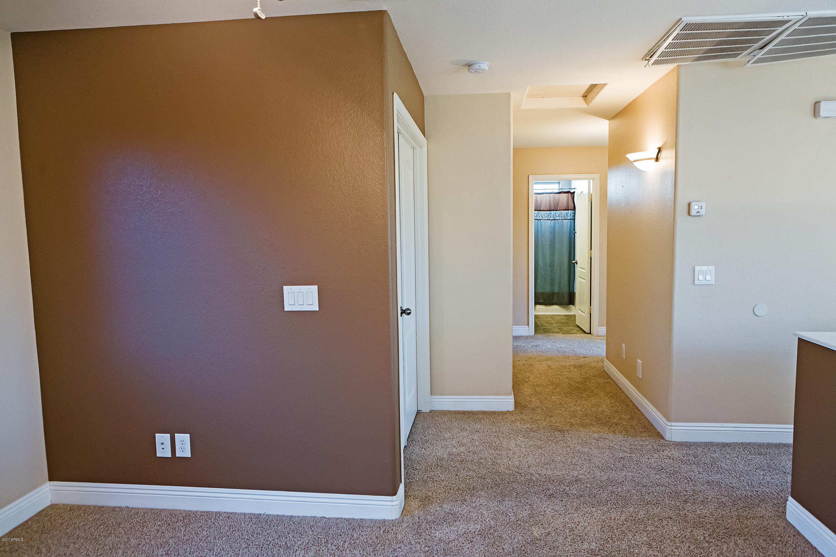 2506 West Red Fox Road Phoenix, AZ 85085 - Photo 35 of 49 ZJ3A1219