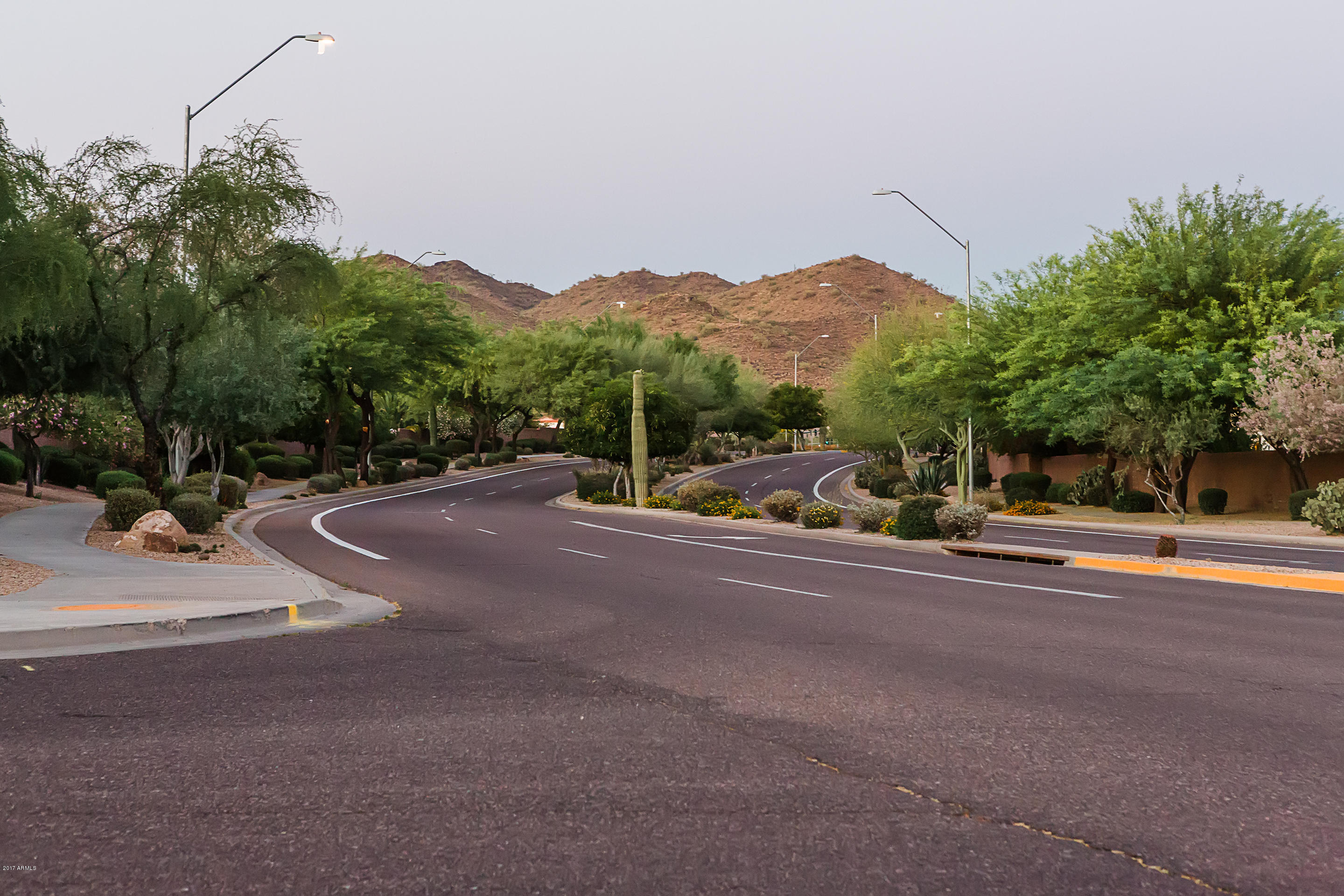 2506 West Red Fox Road Phoenix, AZ 85085 - Photo 48 of 49 ZJ3A1330