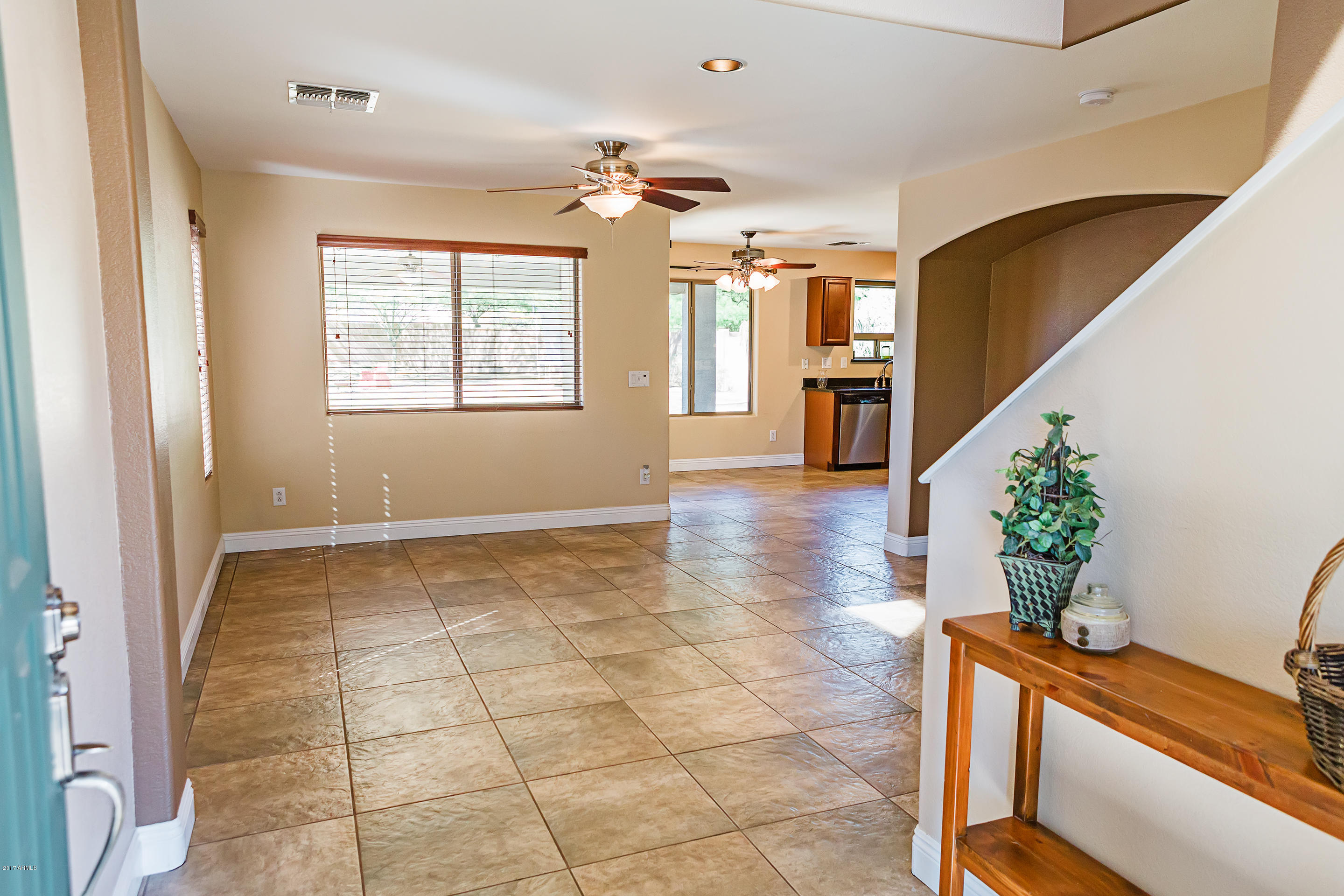 2506 West Red Fox Road Phoenix, AZ 85085 - Photo 5 of 49 ZJ3A1188