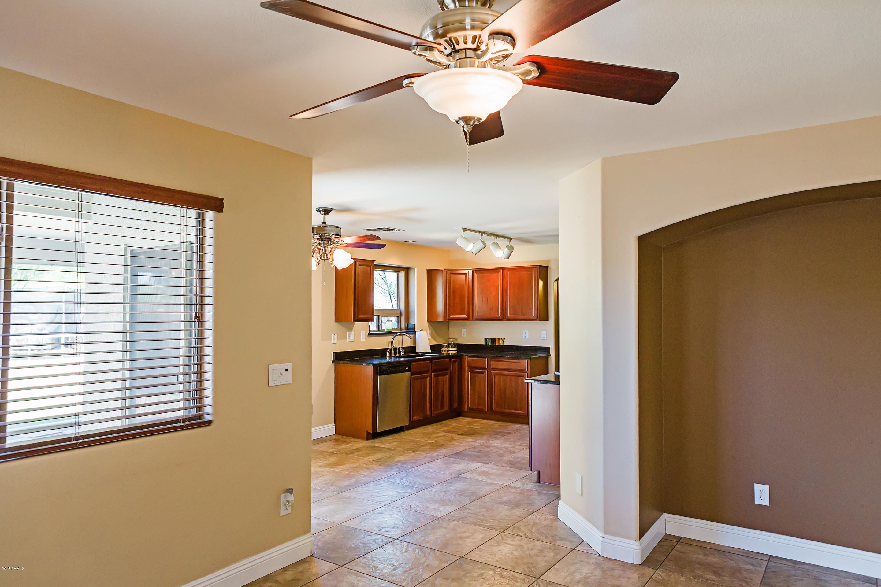 2506 West Red Fox Road Phoenix, AZ 85085 - Photo 9 of 49 ZJ3A1194
