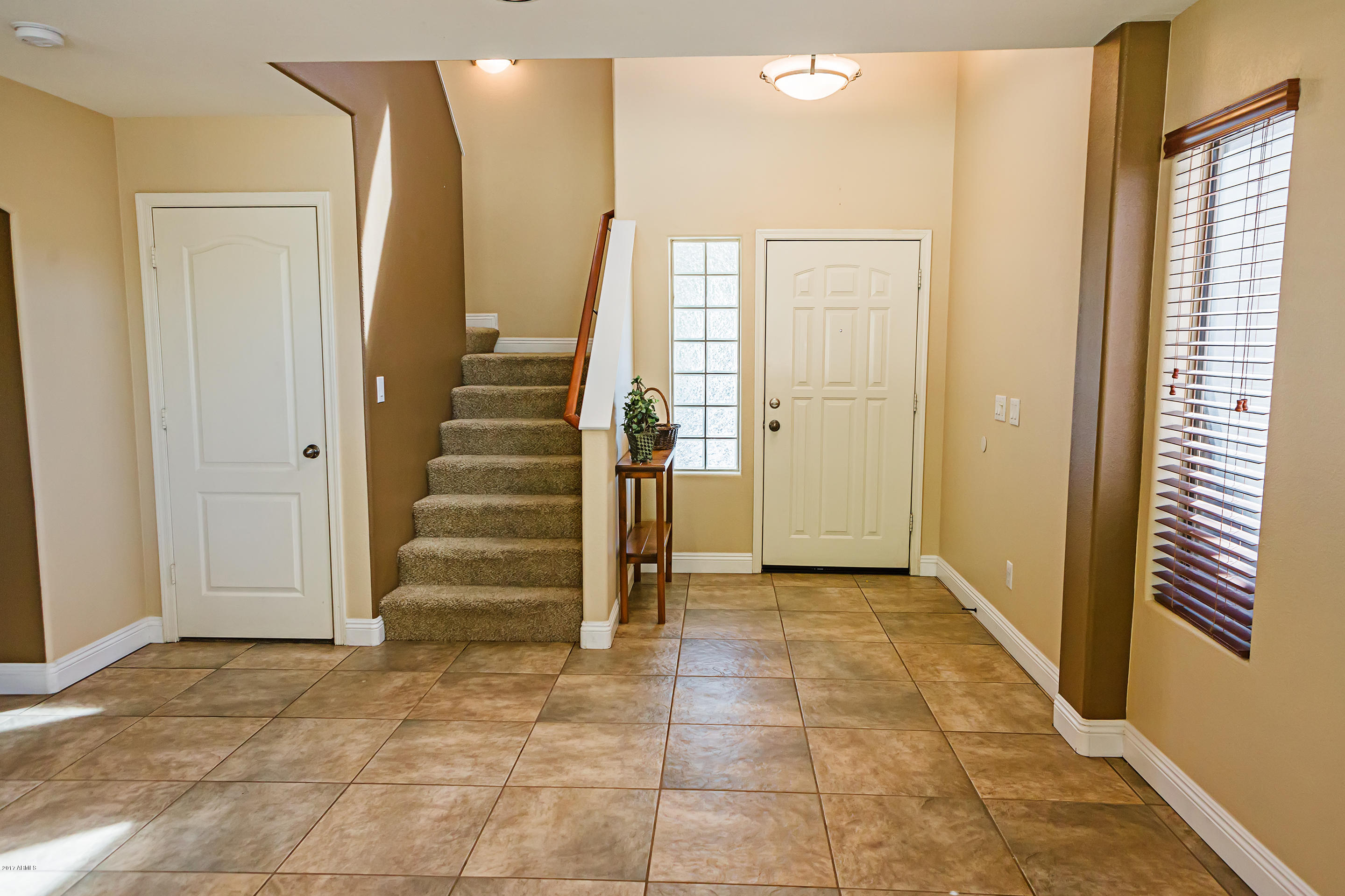 2506 West Red Fox Road Phoenix, AZ 85085 - Photo 10 of 49 ZJ3A1195