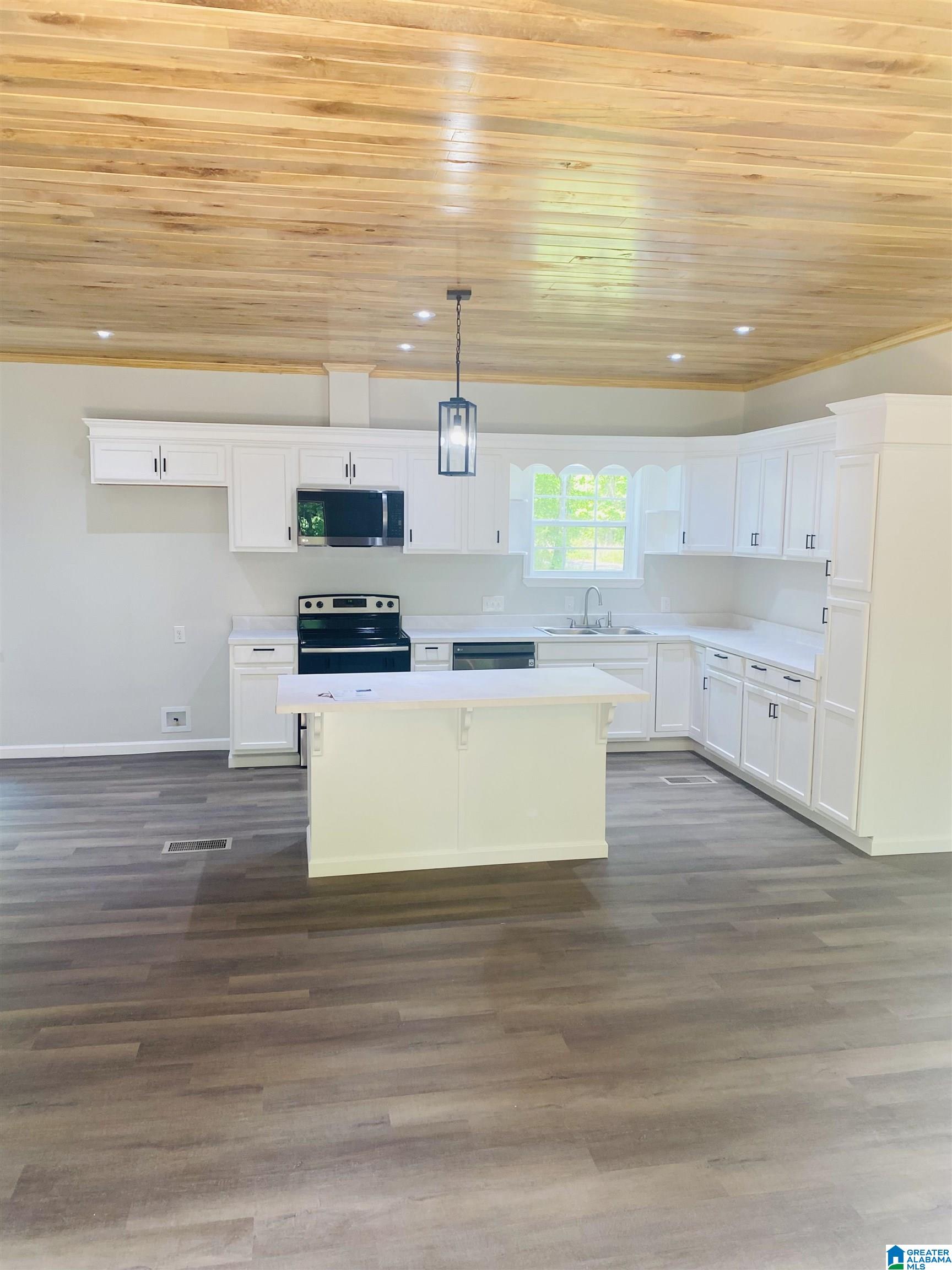 2590 Camp Branch Road West Blocton, AL 35184 - Photo 10 of 19