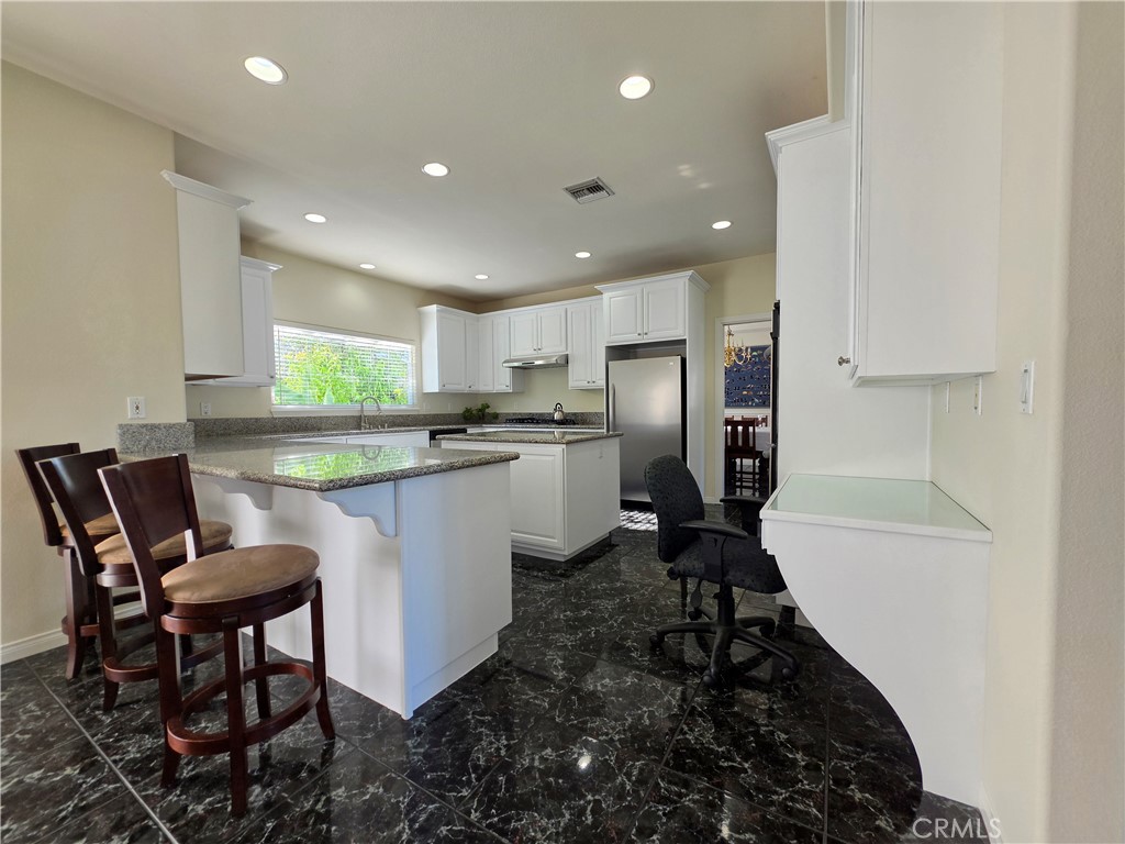 11541 Donovan Road Rossmoor, CA 90720 - Photo 32 of 113 updated kitchen with soft closing cabinets - doors and drawers