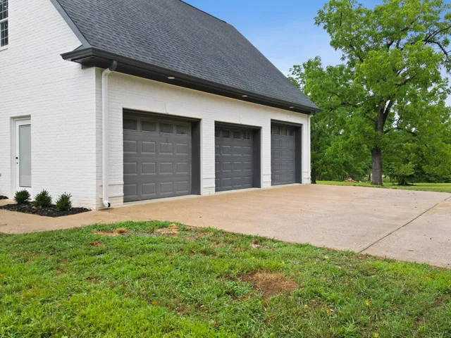 $1,245,000 | 5305 McDonald Road, McDonald, TN 37353