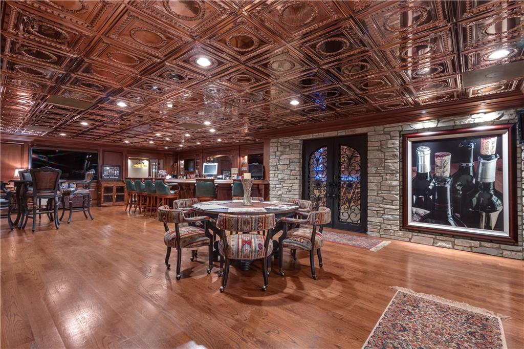 14501 Woolsey Road Hampton, GA 30228 - Photo 59 of 143 a view of a bar restaurant