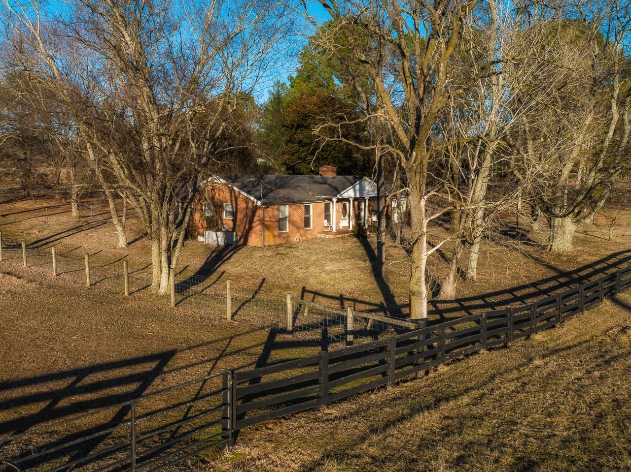 4832 Murfreesboro Road Arrington, TN 37014 - Photo 45 of 70 a backyard of a house