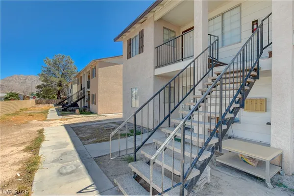 $950 | 5270 Carriellen Lane, Unit C, Las Vegas, NV 89110