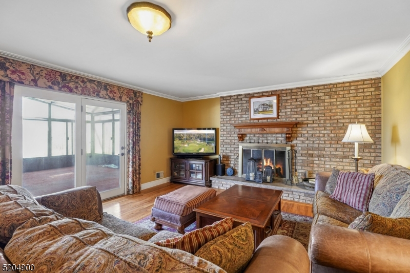 31 Branko Road Berkeley Heights, NJ 07922 - Photo 13 of 36