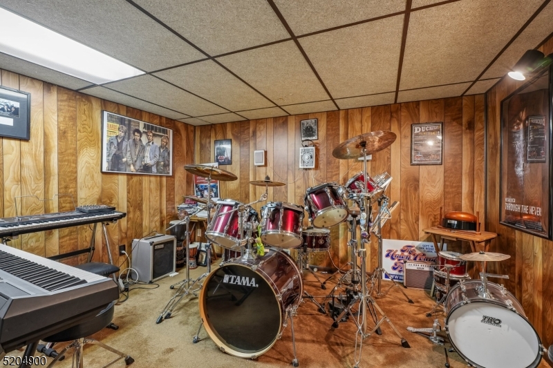 31 Branko Road Berkeley Heights, NJ 07922 - Photo 28 of 36