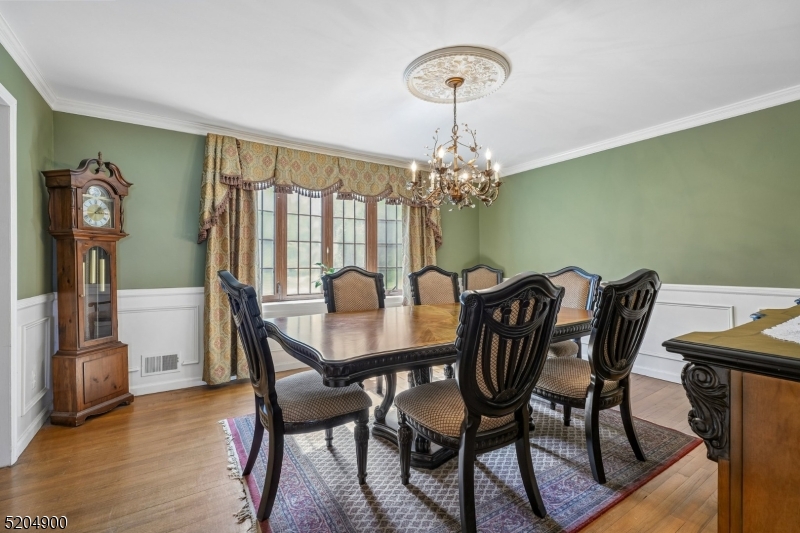 31 Branko Road Berkeley Heights, NJ 07922 - Photo 7 of 36