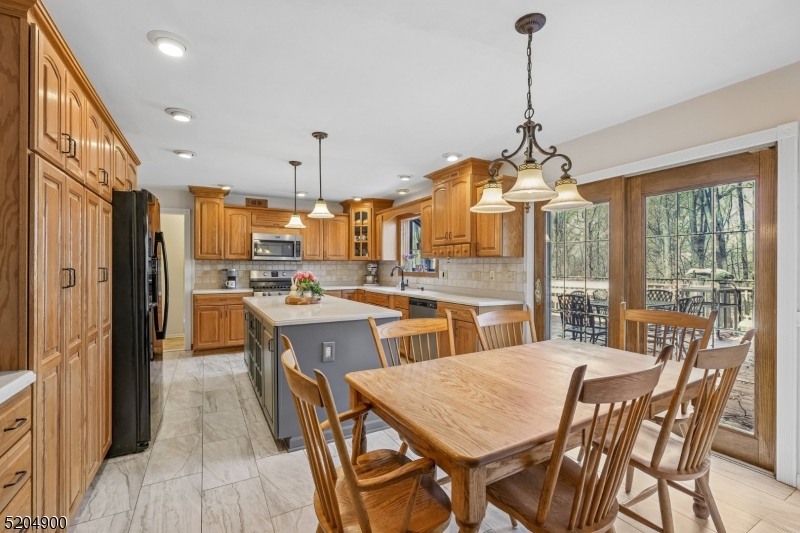 31 Branko Road Berkeley Heights, NJ 07922 - Photo 10 of 36