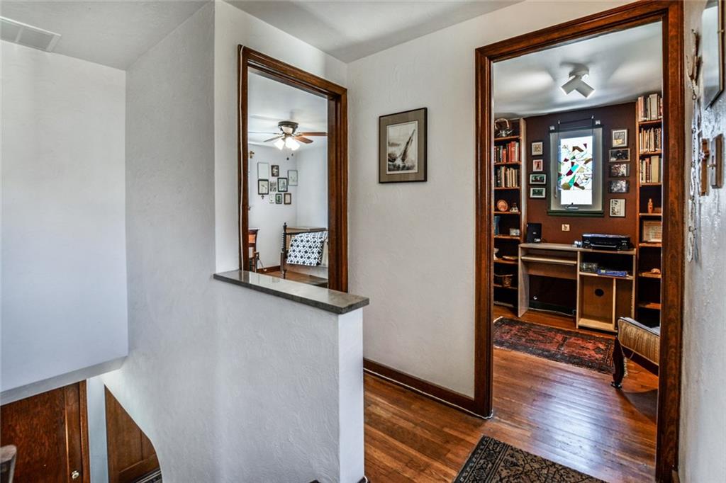 2420 Ridgeland Place Pittsburgh, PA 15212 - Photo 13 of 22 Gallery Image 13