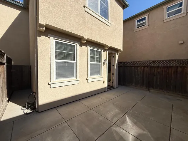 $424,900 | 918 Castellona Drive, Newman, CA 95360