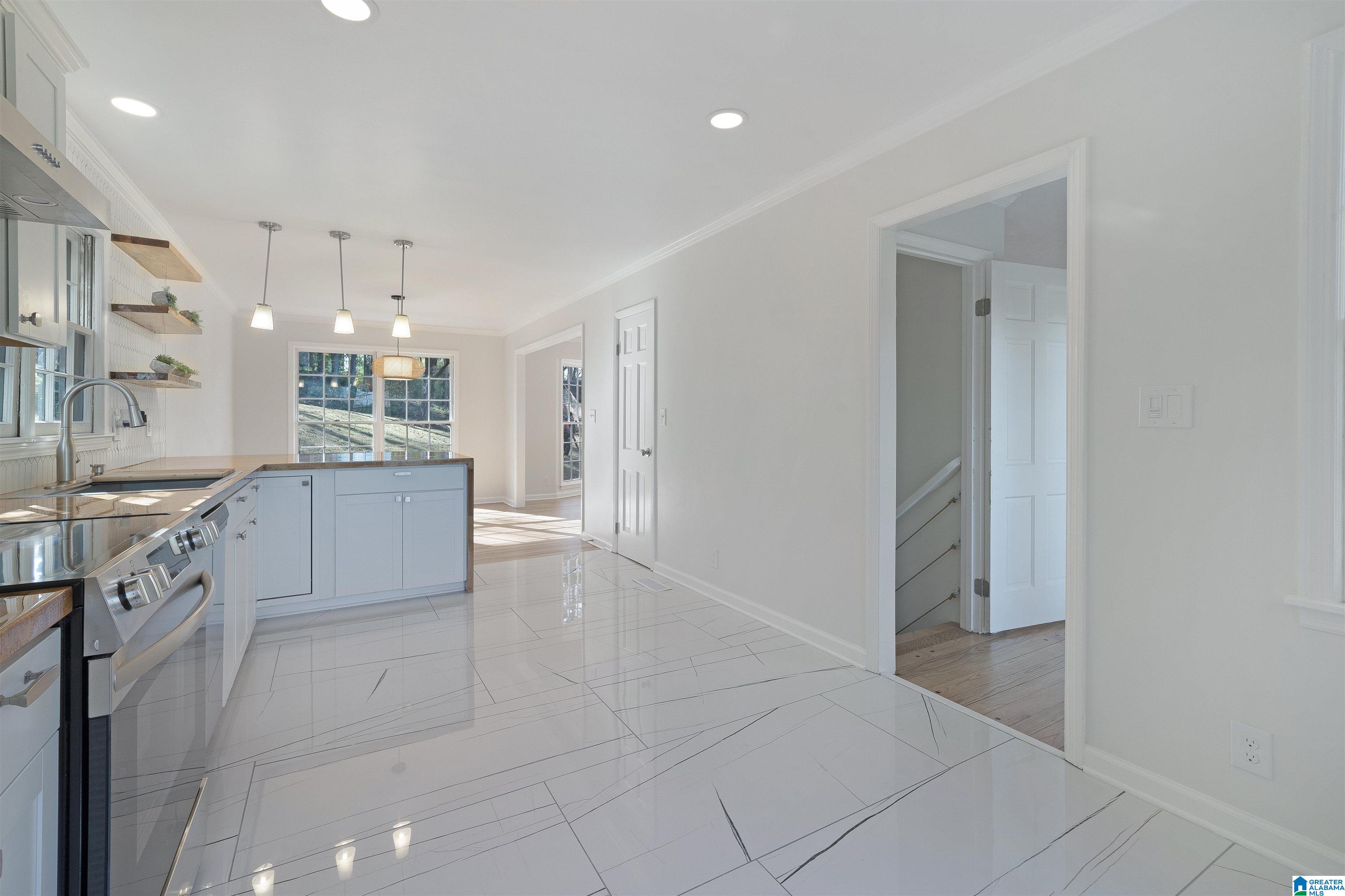 824 Barnard Terrace Birmingham, AL 35206 - Photo 12 of 50