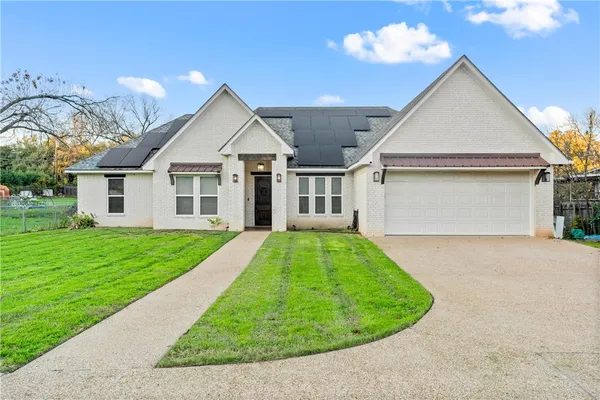 $499,000 | 3103 Park Lake Drive, Waco, TX 76708