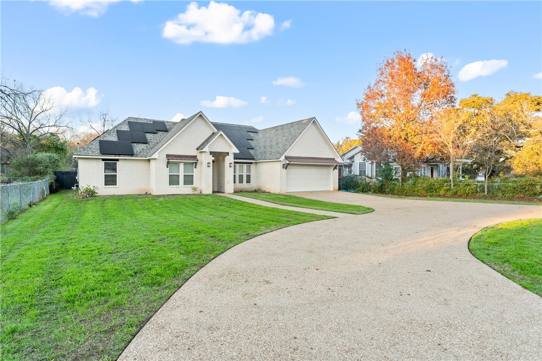 3103 Park Lake Drive Waco, TX 76708 - Photo 2 of 29