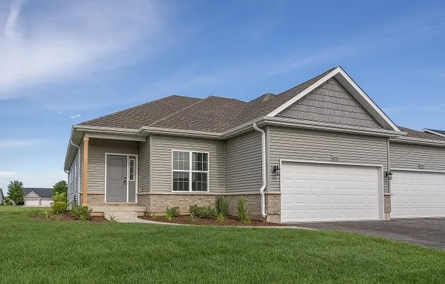 $357,500 | 2248 Maggie Lane, Sycamore, IL 60178