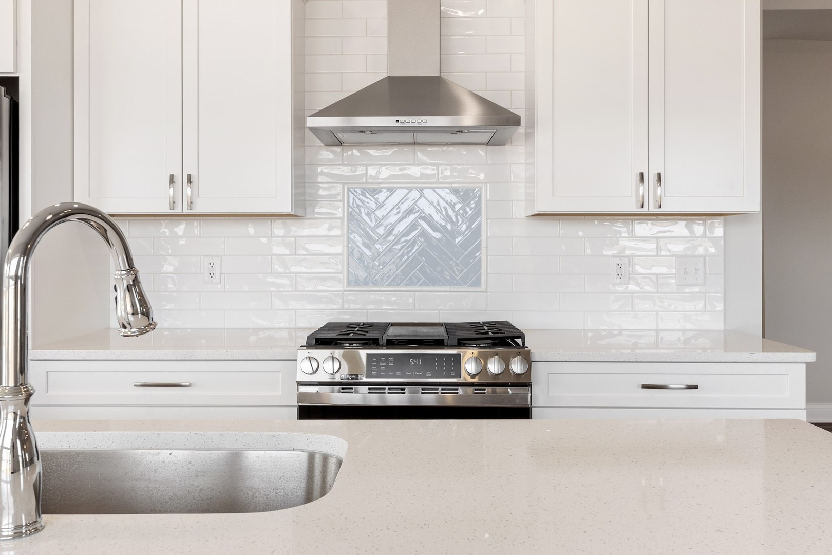 2248 Maggie Lane Sycamore, IL 60178 - Photo 10 of 23