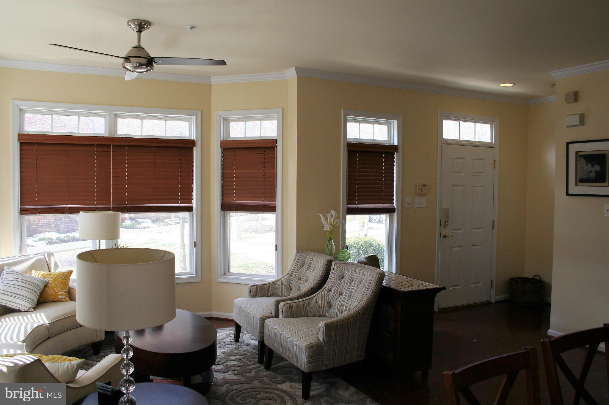 10238 Brighton Ridge Way, Unit 107 Columbia, MD 21044 - Photo 3 of 28 Living Room