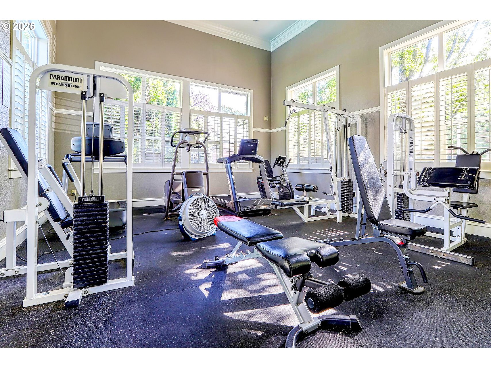 1814 Southeast Cutter Lane Vancouver, WA 98661 - Photo 25 of 40 a view of a livingroom with furniture and windows