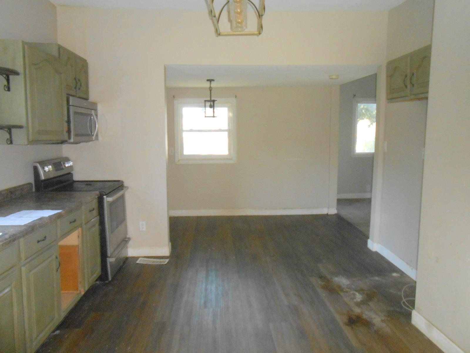 330 East Jones Street Warren, IN 46792 - Photo 12 of 20