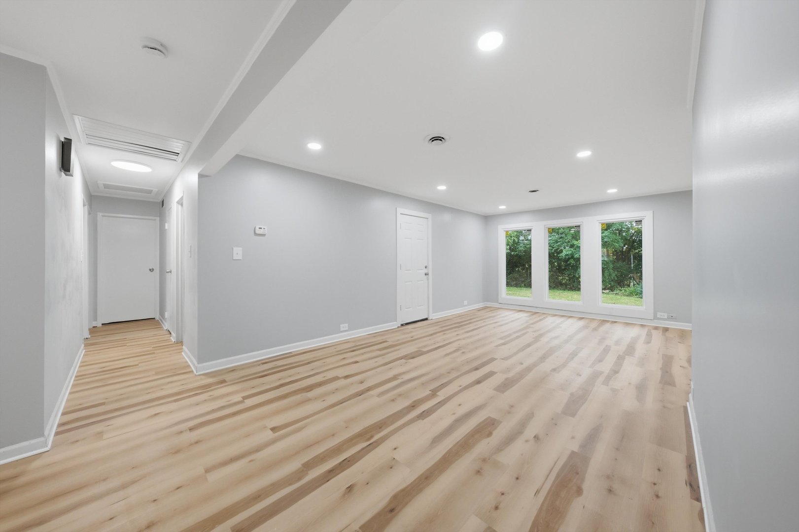 275 Rich Road Park Forest, IL 60466 - Photo 3 of 18 Gallery Image 3